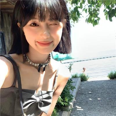 黑月亮